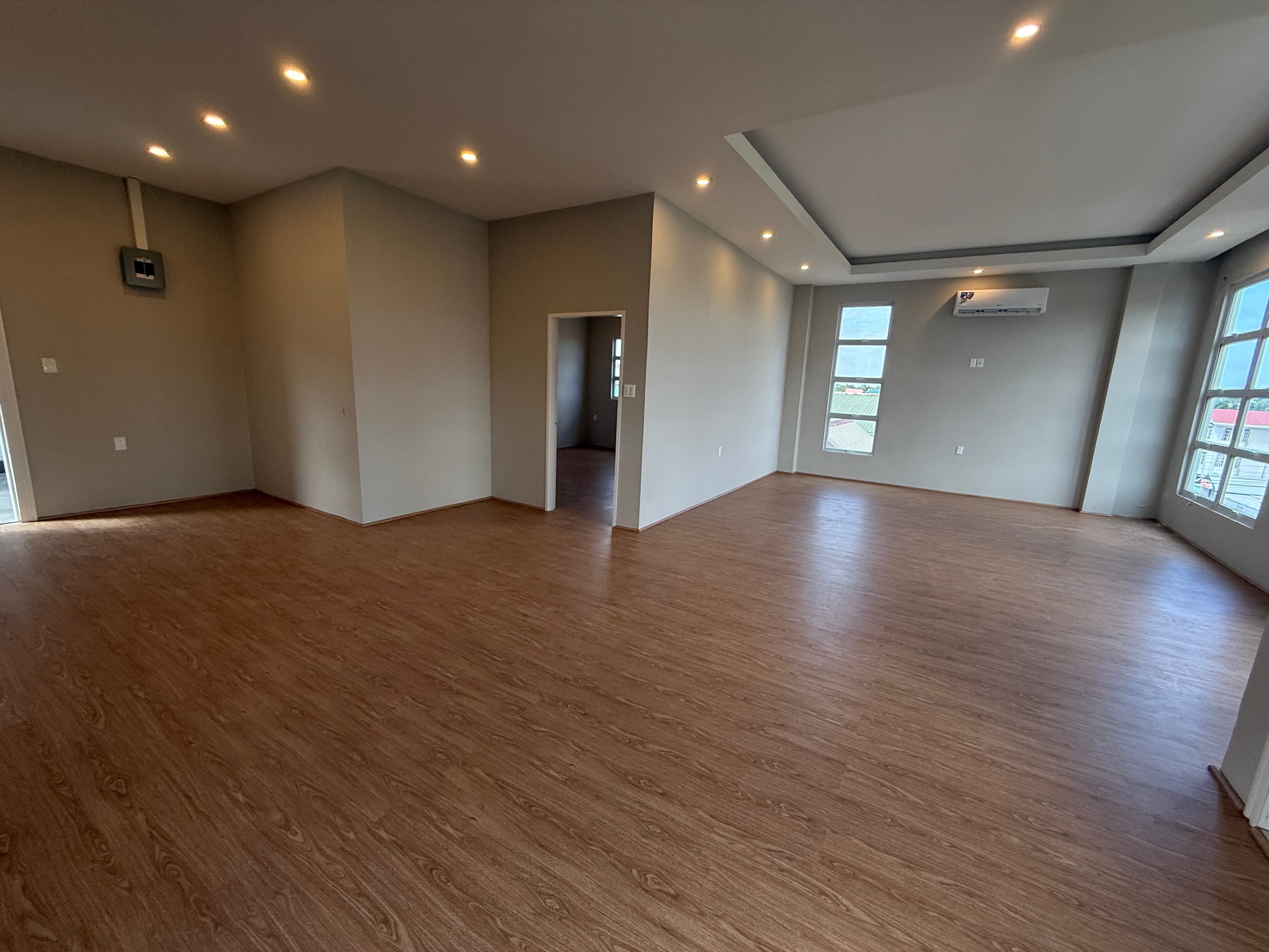 Premium Commercial Building for Lease