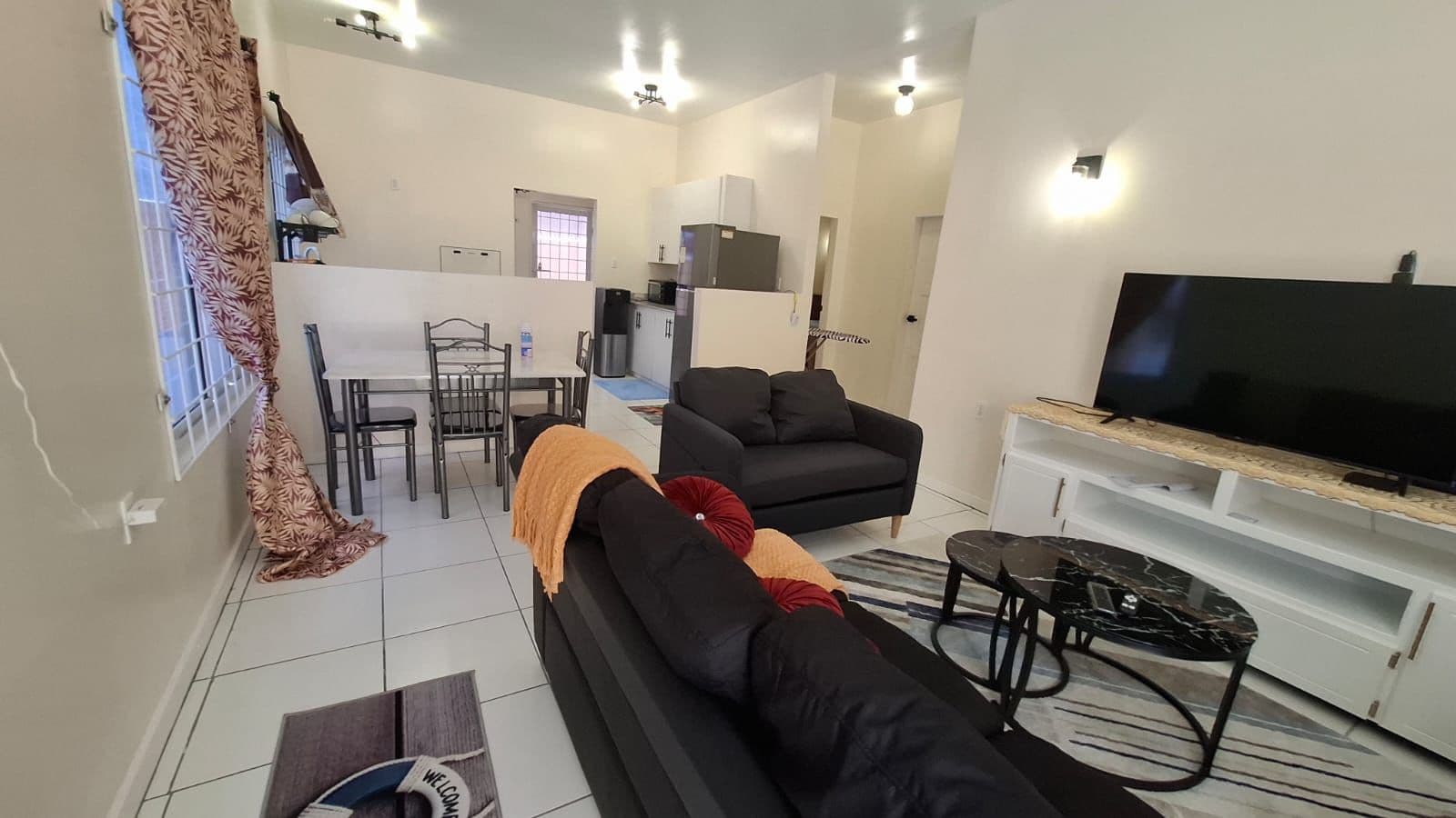 Modern 2-Bedroom Apartment in Gated Covent Gardens Community