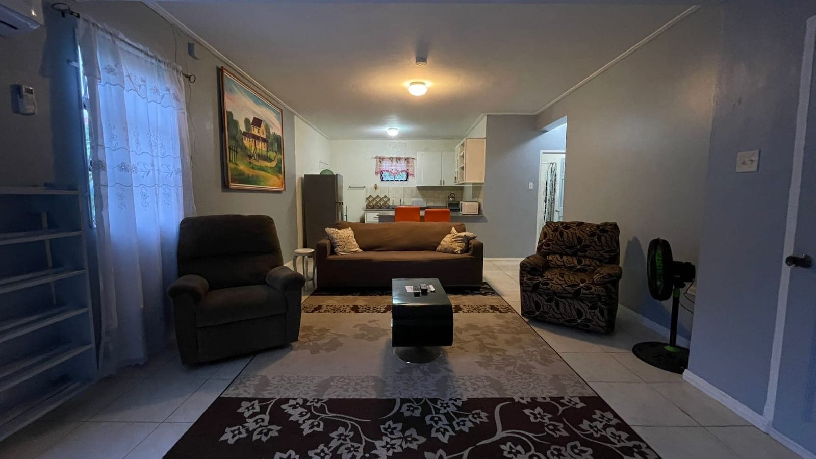 Stylish 1-Bedroom Apartment in D'Aguiar Park