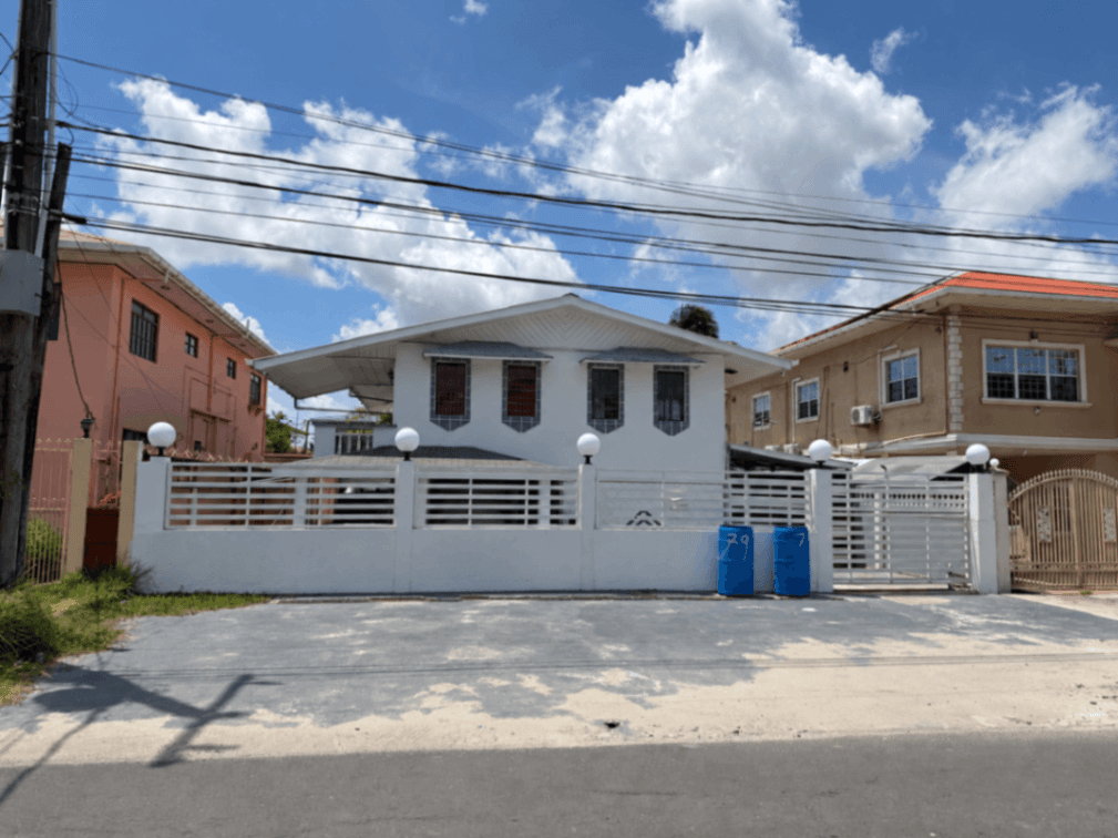 Spacious 4-Bedroom Home in Lamaha Gardens