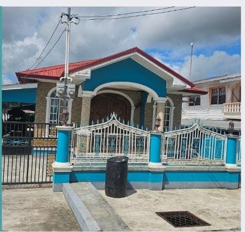 Modern 3 bedrooms 3 bathroom home