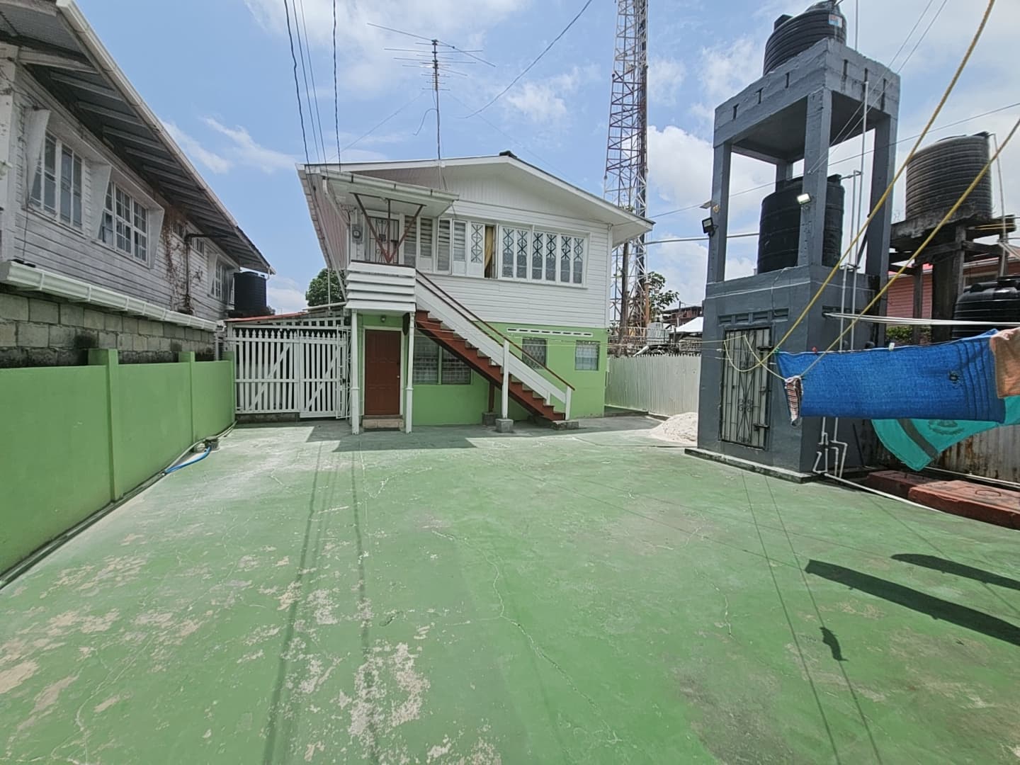 Fully furnished 2-Bedroom lower flat
