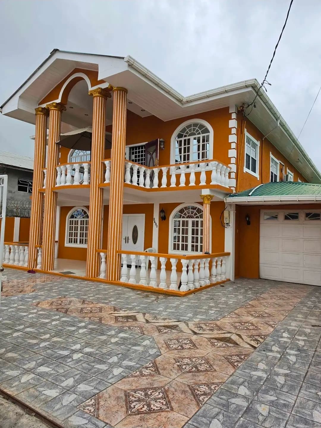 Spacious 5-Bedroom Home with Balcony in Diamond Scheme